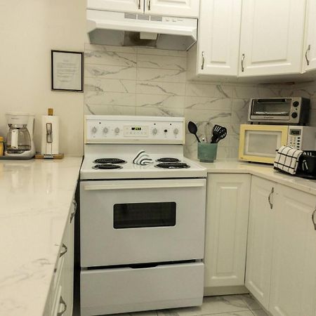 Villa Heart Of Mtr For Memorable Experience 7Minmetro 2 Backyard Fully Equipped Montreal Exterior foto