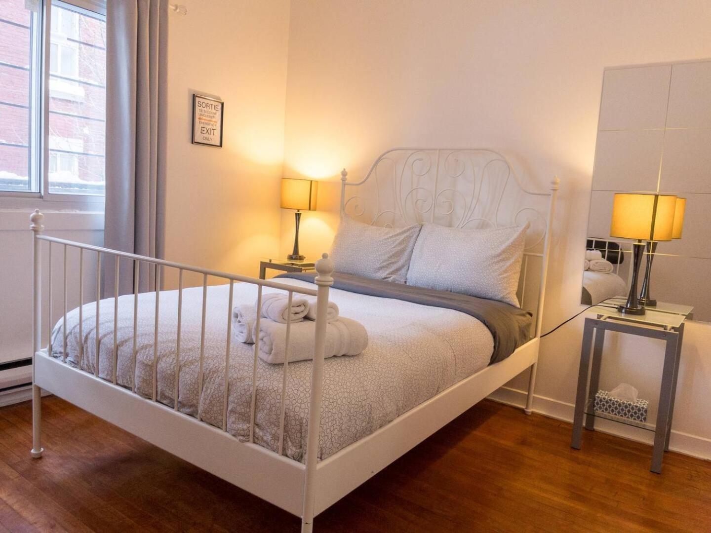 Villa Heart Of Mtr For Memorable Experience 7Minmetro 2 Backyard Fully Equipped Montreal Exterior foto