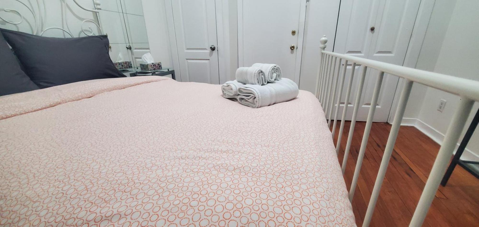 Villa Heart Of Mtr For Memorable Experience 7Minmetro 2 Backyard Fully Equipped Montreal Exterior foto